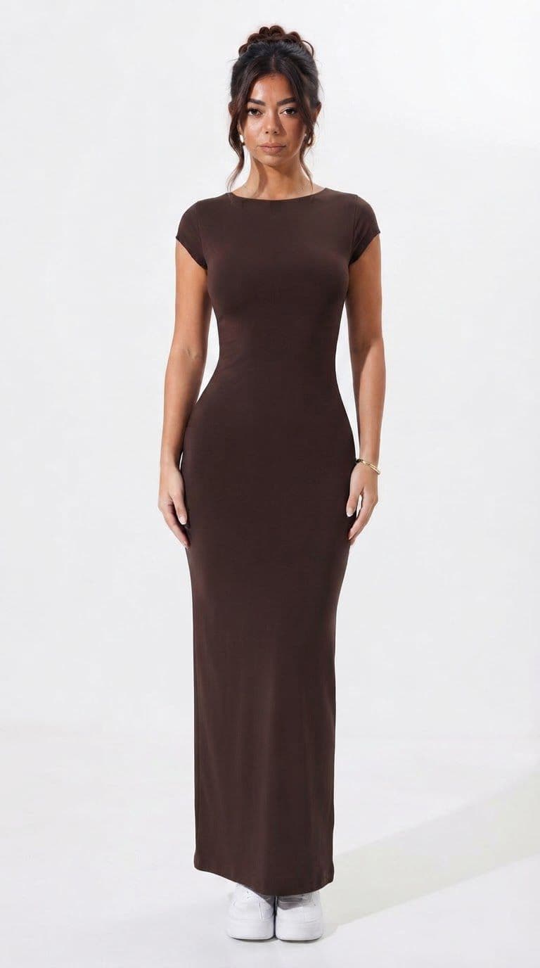 Vestido Longo Manga Curta com Decote Profundo nas Costas